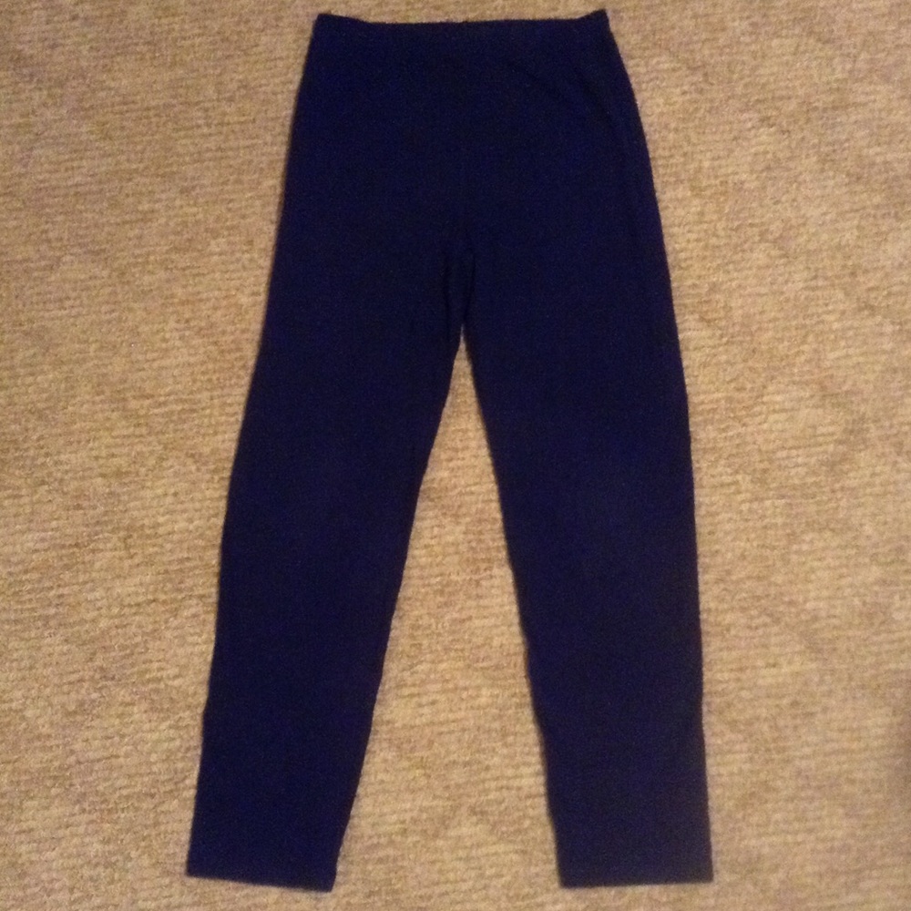 Navy leggings